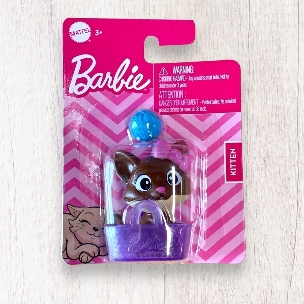 Mattel Barbie Pet Animal Accessories with Tote Set Kitten Kitty Cat NWT